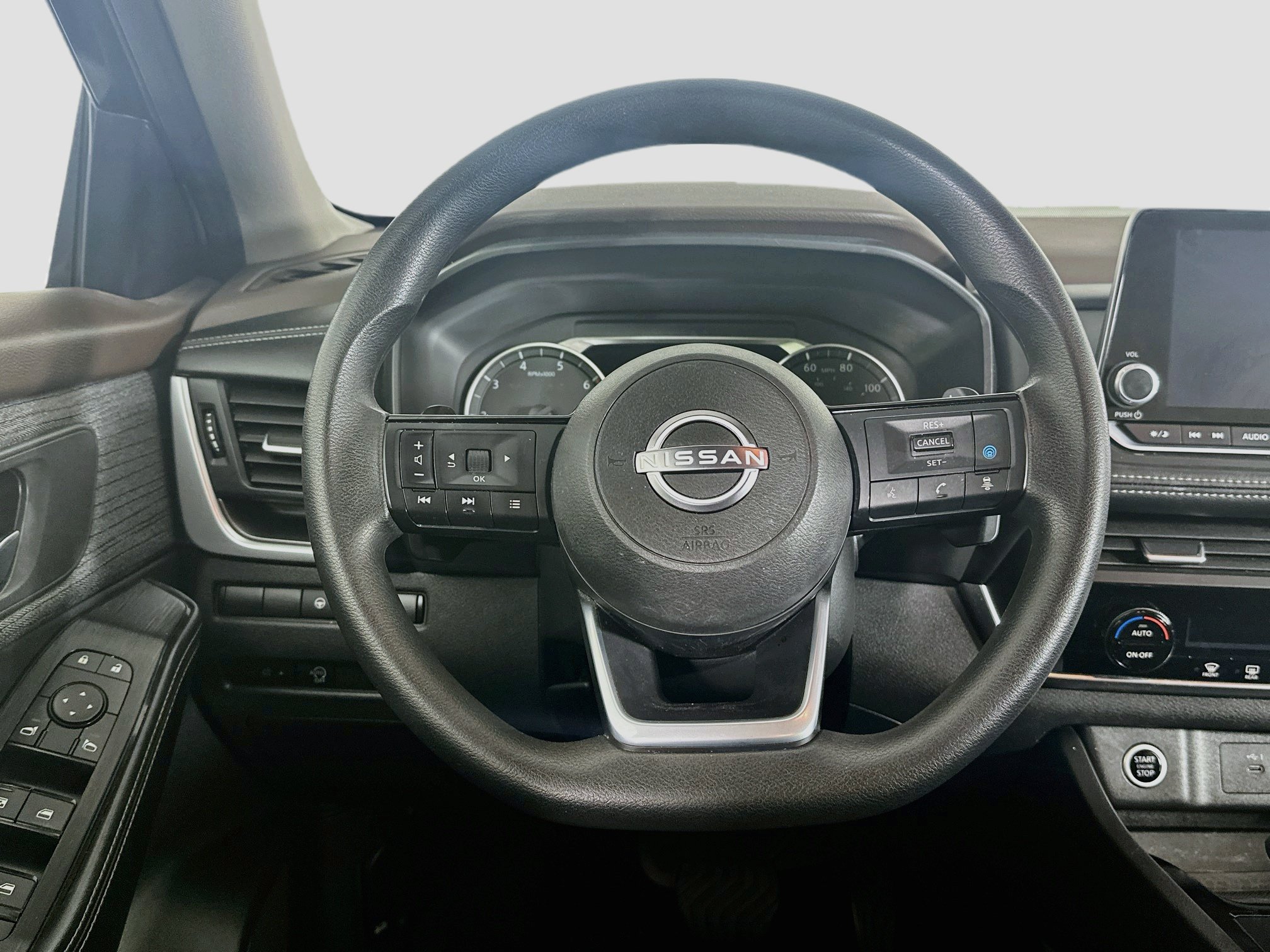 Used 2023 Nissan Rogue SV FWD image 18