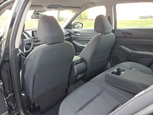 Used 2025 Nissan Altima 2.5 SV FWD image 26