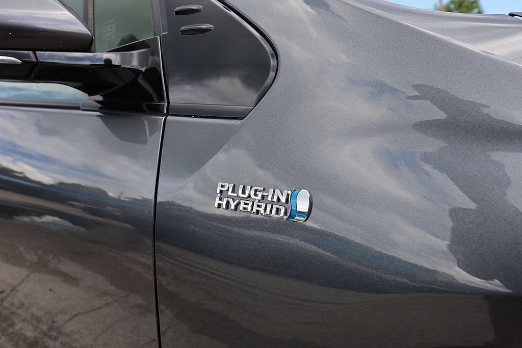 Used 2020 Toyota Prius Prime XLE FWD image 31