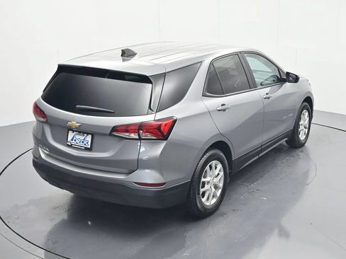 Used 2023 Chevrolet Equinox LS w/ LS Convenience Package FWD image 32