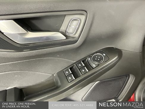 Used 2024 Ford Escape ST-Line w/ Tech Pack #1 image 17