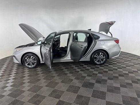 Certified 2023 Kia Forte LXS FWD image 11