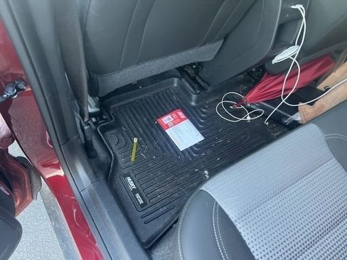 Used 2024 Chevrolet Trax LT w/ LT Convenience Package image 33