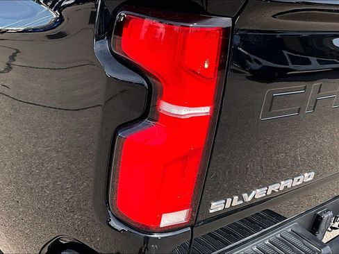 Used 2024 Chevrolet Silverado 3500 High Country w/ Technology Package image 24