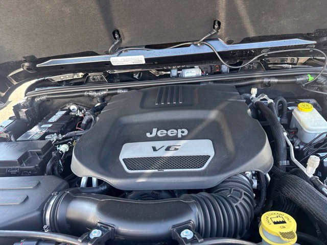 Used 2017 Jeep Wrangler Rubicon AWD/4WD image 24