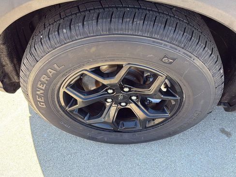 Used 2022 Ford Explorer Timberline image 9