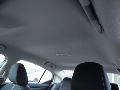 Used 2021 Nissan Sentra SV image 11