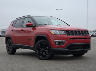 Used 2020 Jeep Compass Latitude video 2