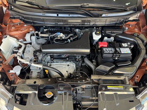 Used 2020 Nissan Rogue SL w/ Premium Package AWD/4WD image 33