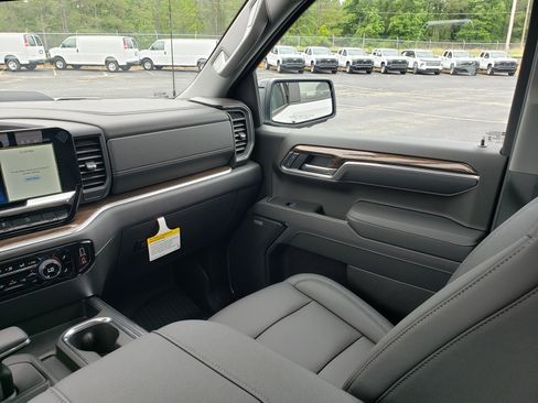 New 2026 Chevrolet Silverado 1500 LT Trail Boss w/ LT Trail Boss Premium Package AWD/4WD image 35
