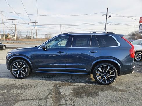 Used 2019 Volvo XC90 T6 Momentum w/ Advanced Package image 2