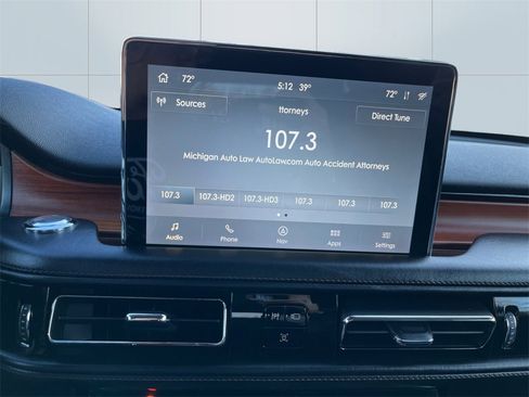 Used 2020 Lincoln Aviator Reserve w/ Equipment Group 201A image 12