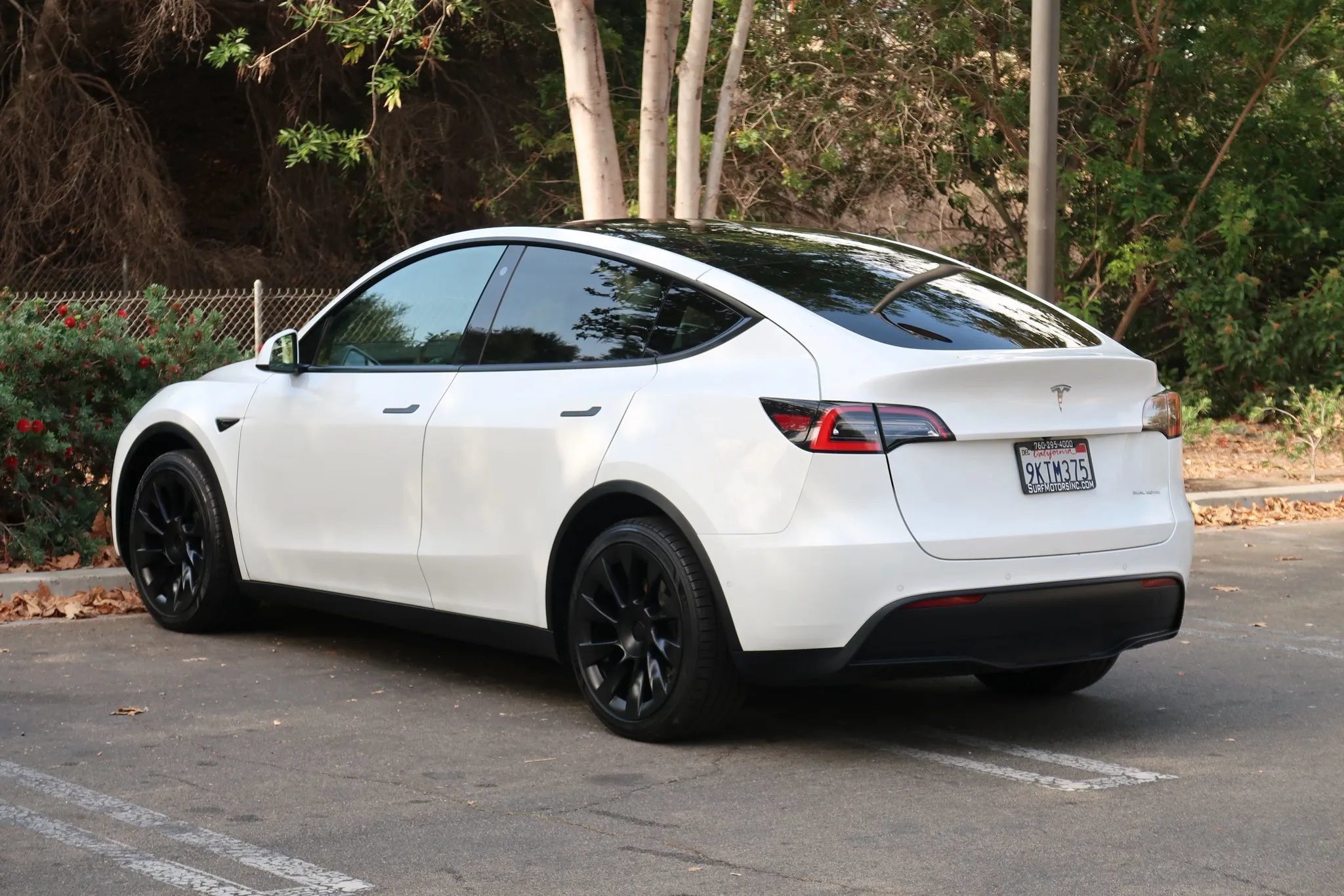 Used 2021 Tesla Model Y Long Range AWD/4WD image 8