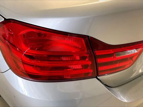 Used 2017 BMW 430i Convertible image 27