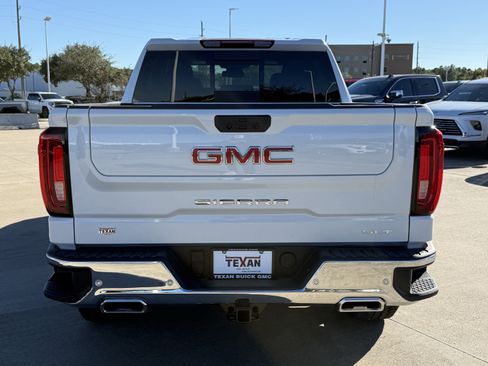 New 2026 GMC Sierra 1500 SLT image 6
