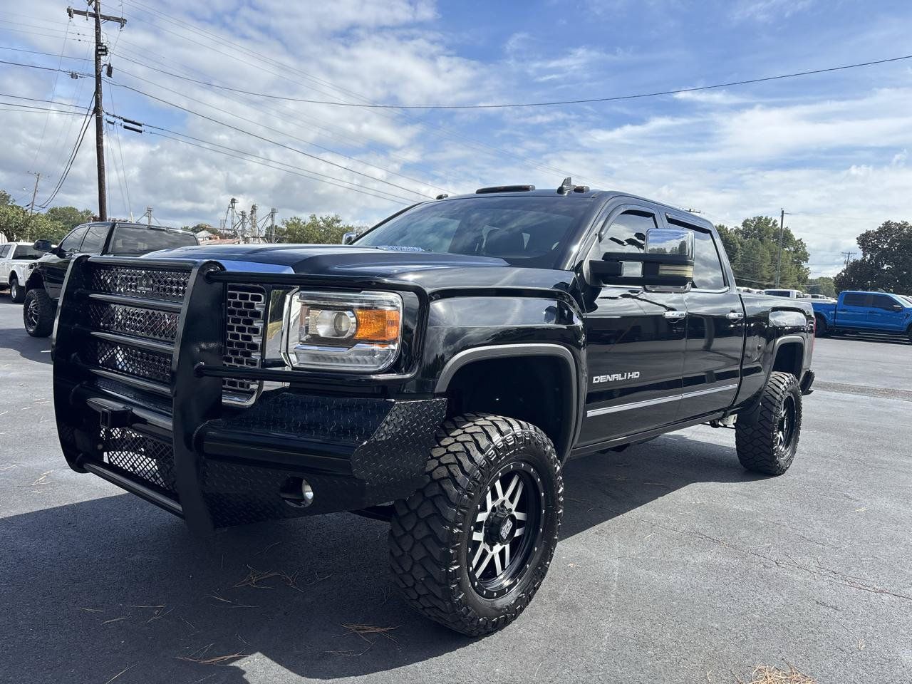 Used 2016 GMC Sierra 2500 Denali w/ Duramax Plus Package AWD/4WD image 7