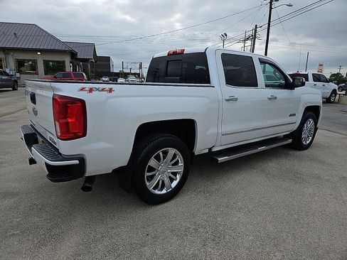 Used 2017 Chevrolet Silverado 1500 High Country image 8