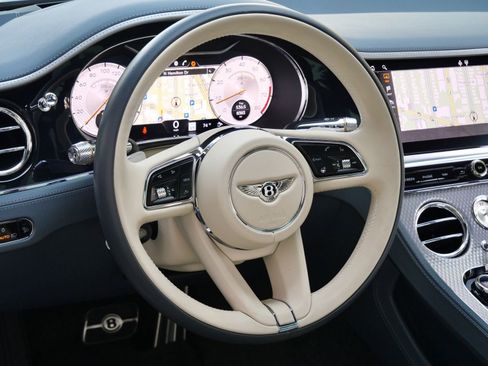 Used 2023 Bentley Continental GT Mulliner image 16