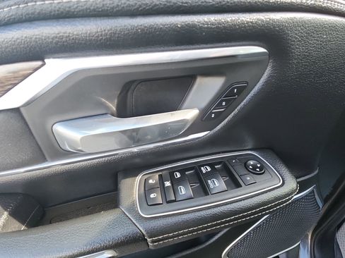 Certified 2019 RAM 1500 Laramie AWD/4WD image 15