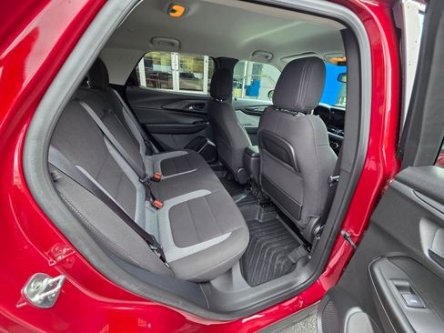 Used 2024 Chevrolet TrailBlazer LT w/ Convenience Package image 14