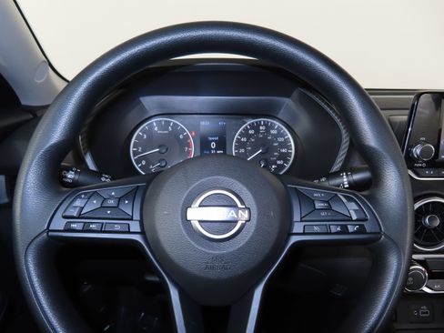 Certified 2025 Nissan Sentra S image 19