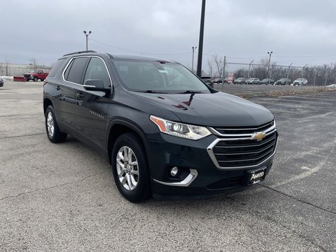 Used 2020 Chevrolet Traverse LT image 8