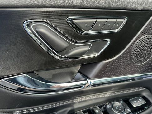 Used 2024 Lincoln Corsair Grand Touring w/ Equipment Group 301A image 18