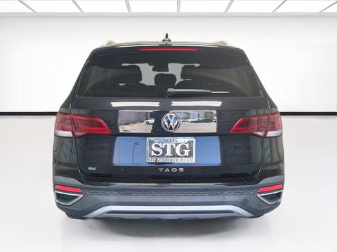 Used 2022 Volkswagen Taos SE FWD image 5