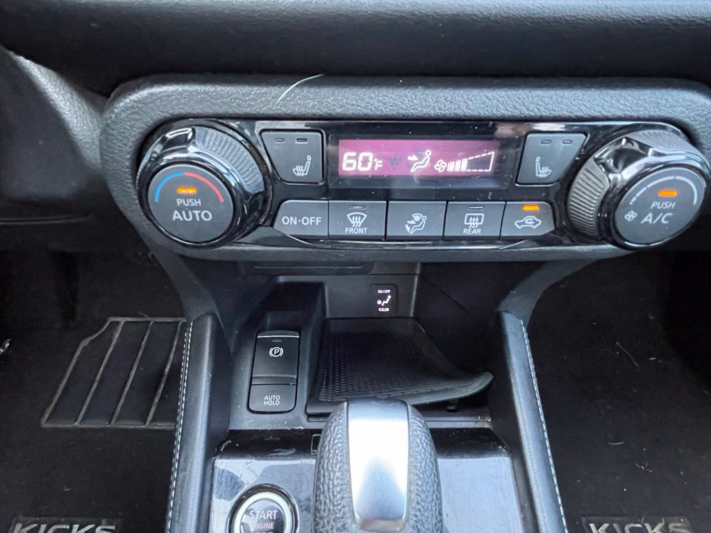 Used 2021 Nissan Kicks SR w/ SR Premium Package FWD image 18