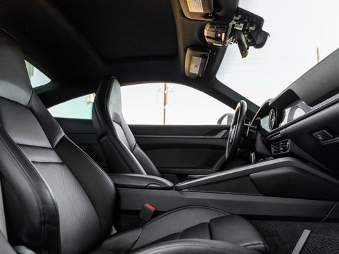 Certified 2022 Porsche 911 Carrera S image 29