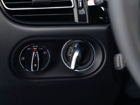 New 2026 Porsche Macan S image 31