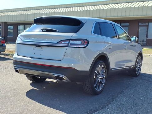 Used 2023 Lincoln Nautilus Reserve AWD/4WD image 5