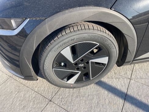 New 2026 Hyundai Ioniq 5 SEL image 8