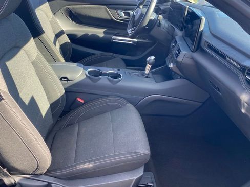 Used 2025 Ford Mustang Coupe image 11