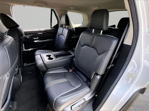 Certified 2025 Honda Pilot EX-L image 16