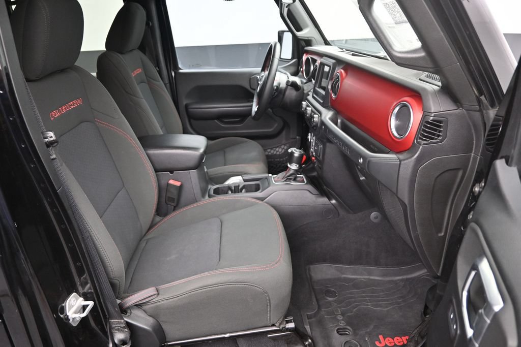 Used 2018 Jeep Wrangler Unlimited Rubicon w/ Dual Top Group AWD/4WD image 11