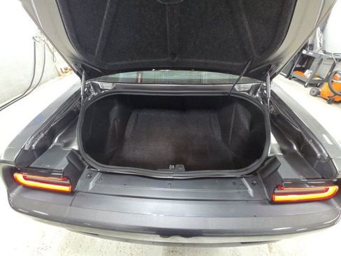 Used 2016 Dodge Challenger SRT Hellcat image 17