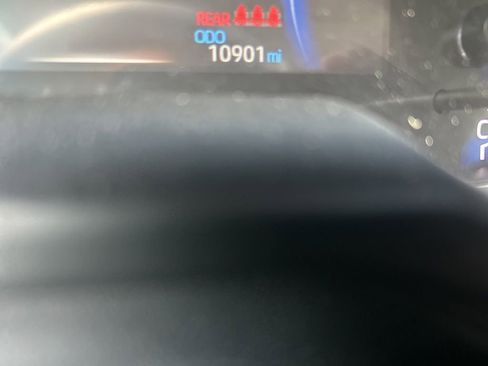 Used 2025 Toyota RAV4 LE AWD/4WD image 4