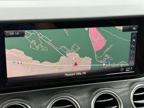 Used 2018 Mercedes-Benz E 400 4MATIC Sedan image 18