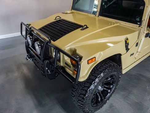 Used 2004 HUMMER H1 4-Door Open Top image 46