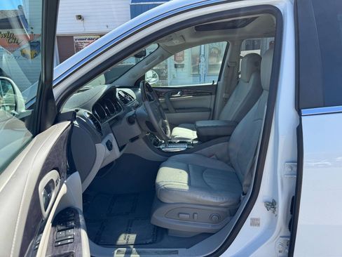 Used 2017 Buick Enclave Leather AWD/4WD image 16