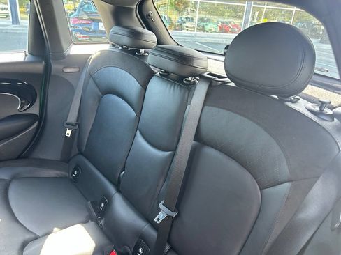 Used 2024 MINI Cooper S w/ Signature Upholstery Package FWD image 12