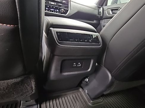 Used 2024 Nissan Pathfinder Rock Creek image 28