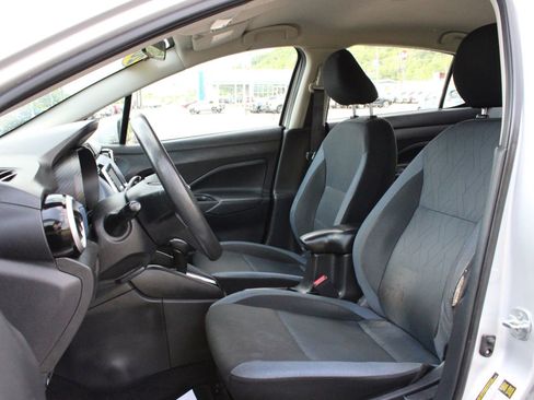 Used 2023 Nissan Versa SV w/ Trunk Package FWD image 15