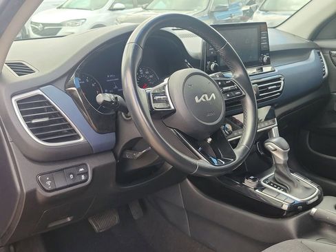 Used 2023 Kia Seltos S FWD image 18