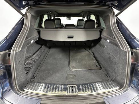 Certified 2024 Porsche Cayenne w/ Premium Package Plus (PFM) AWD/4WD image 41