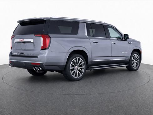 Used 2021 GMC Yukon XL Denali w/ Denali Premium Package RWD image 4