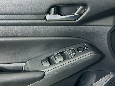 Used 2022 Nissan Altima 2.5 S image 24