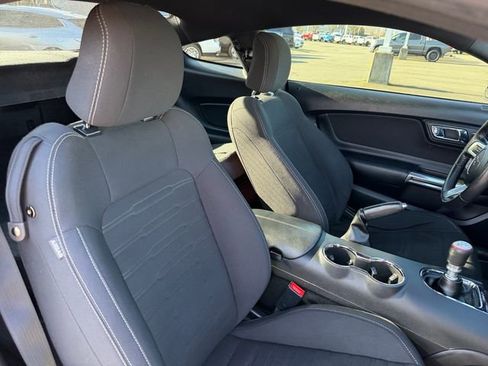 Used 2017 Ford Mustang GT image 32