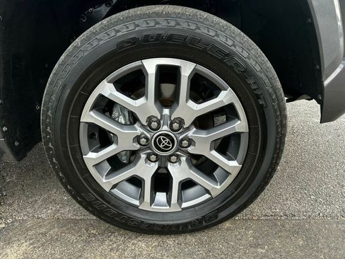 Used 2024 Toyota Tundra 1794 Edition image 29